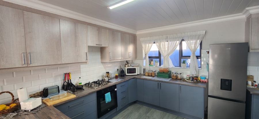 3 Bedroom Property for Sale in Dana Bay Western Cape